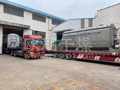 常州欧朋干燥大型螺带真空干燥混合机发货现场！