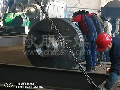 临近春节，常州欧朋干燥仍然忙碌在一线，确保客户准时收到设备！