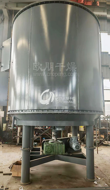 请详细介绍一下盘式干燥机的加热过程