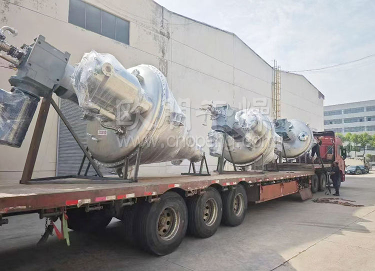 常州欧朋干燥知识分享：单锥真空干燥机高效节能的密闭式干燥解决方案